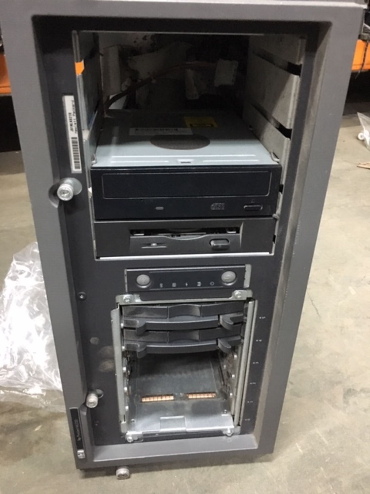 HP Proliant ML350 Tower Server Unit (Spares & Repairs) - Image 2 of 5