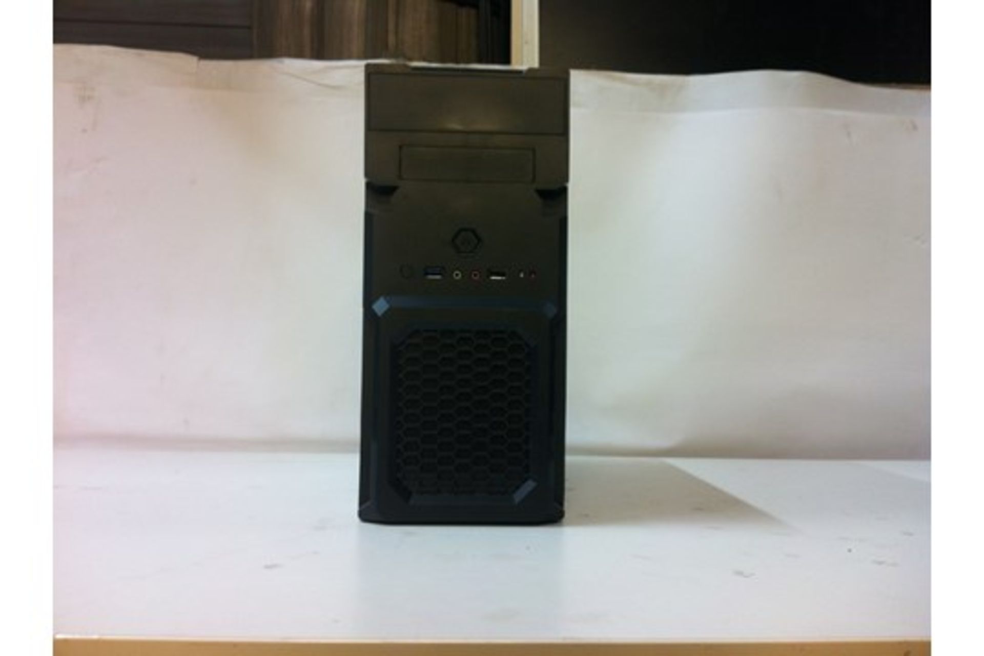 Unbranded Desktop PC Tower **Empty Case**. - Image 2 of 2