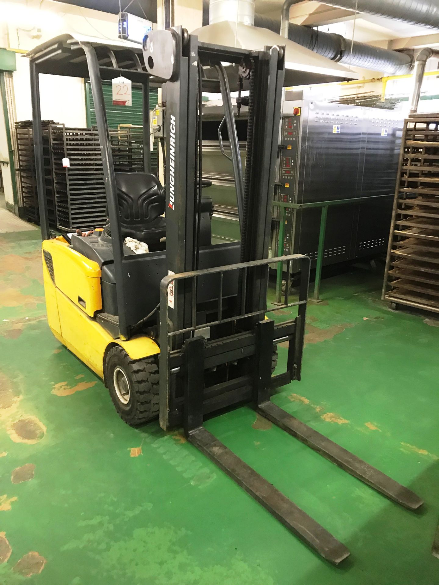 Jungheinrich 1.5T Electric Forklift | Hours: 1,232 | YOM: 2003 - Collection Last Day!!! - Image 3 of 6