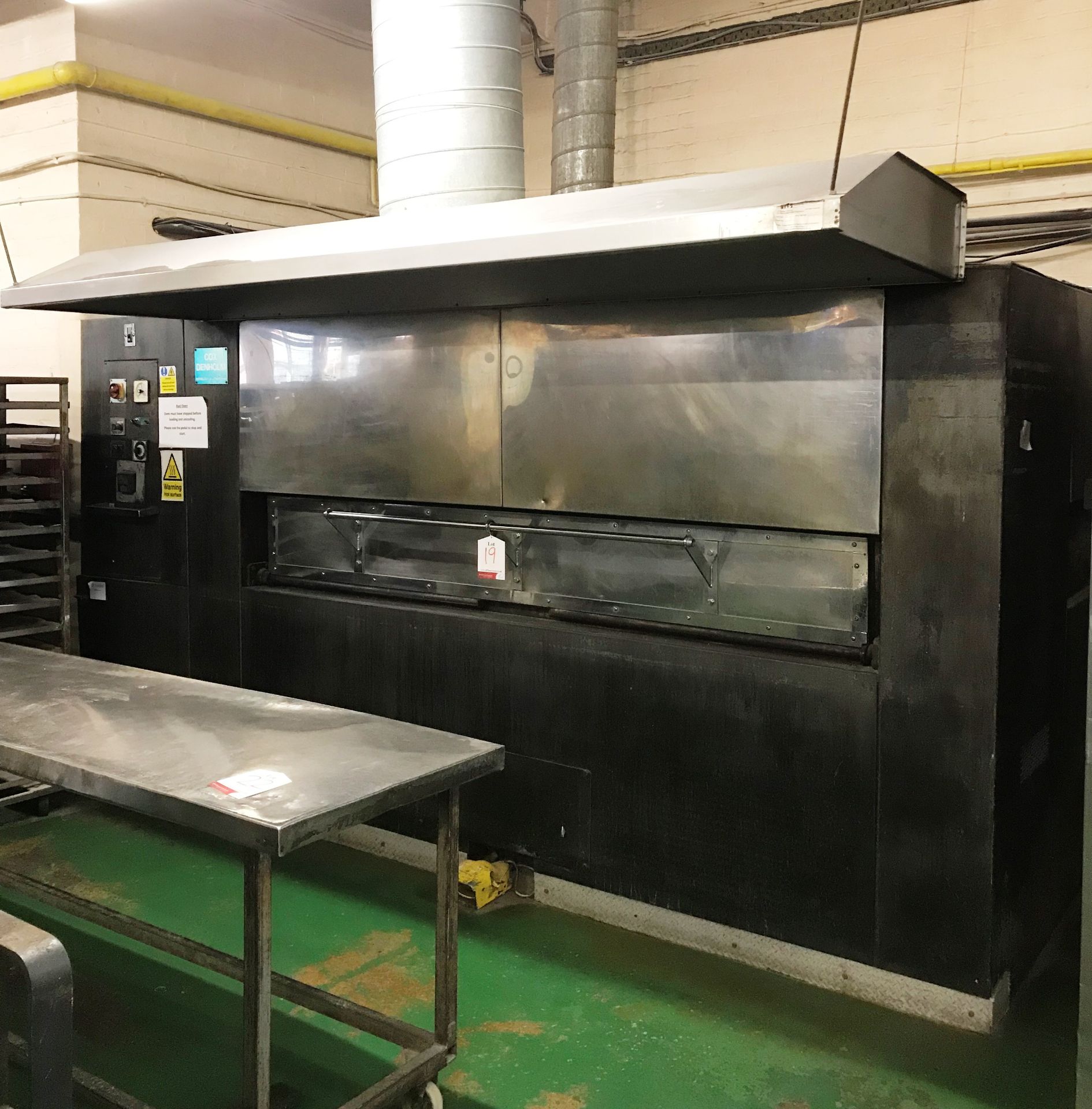 Acrivarn 18 Pan Reel Gas Oven w/ Extraction Canopy | Advised YOM: 1995 | Approx Size: 3.9m W x 2.25M