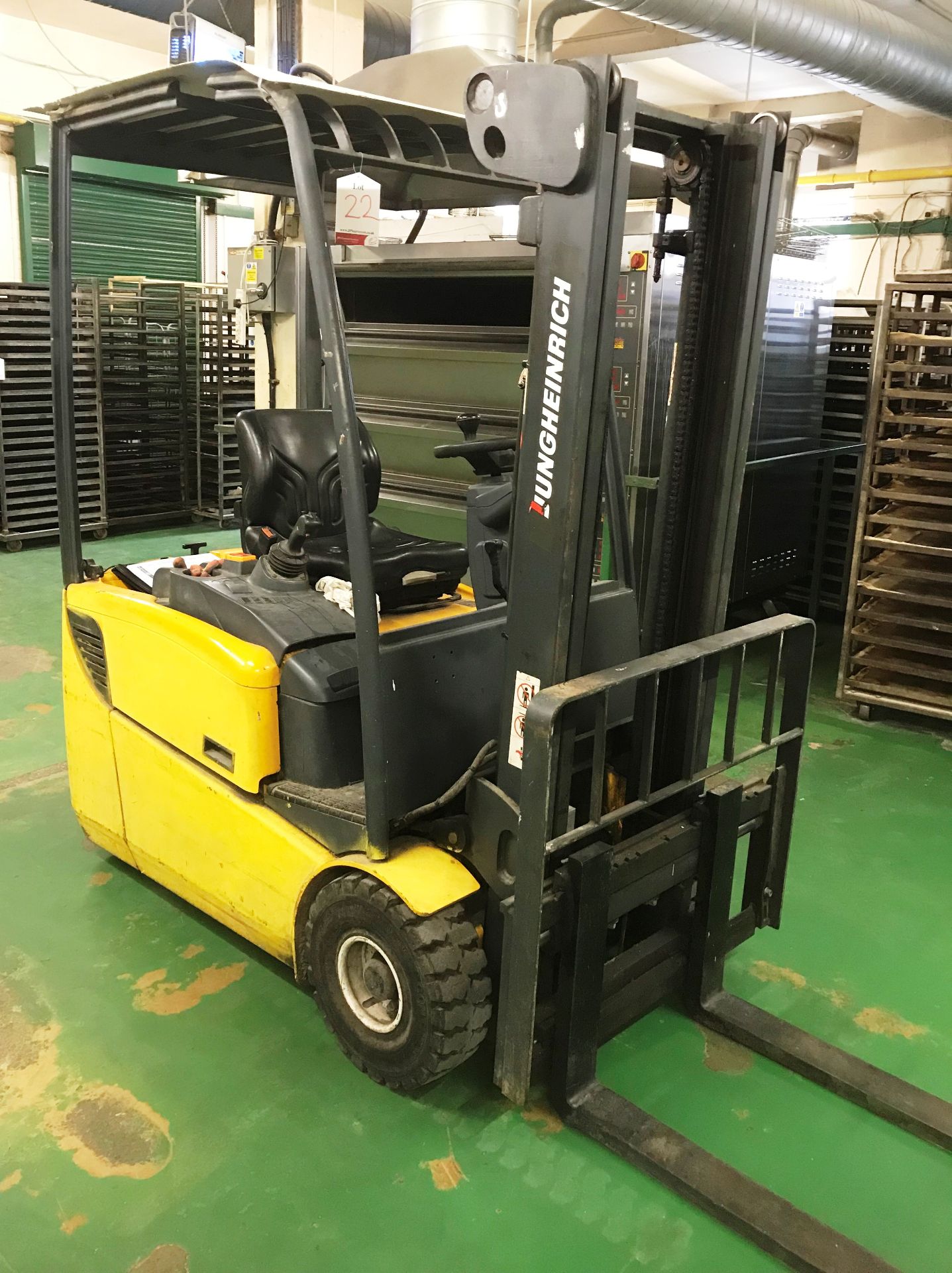 Jungheinrich 1.5T Electric Forklift | Hours: 1,232 | YOM: 2003 - Collection Last Day!!! - Image 4 of 6