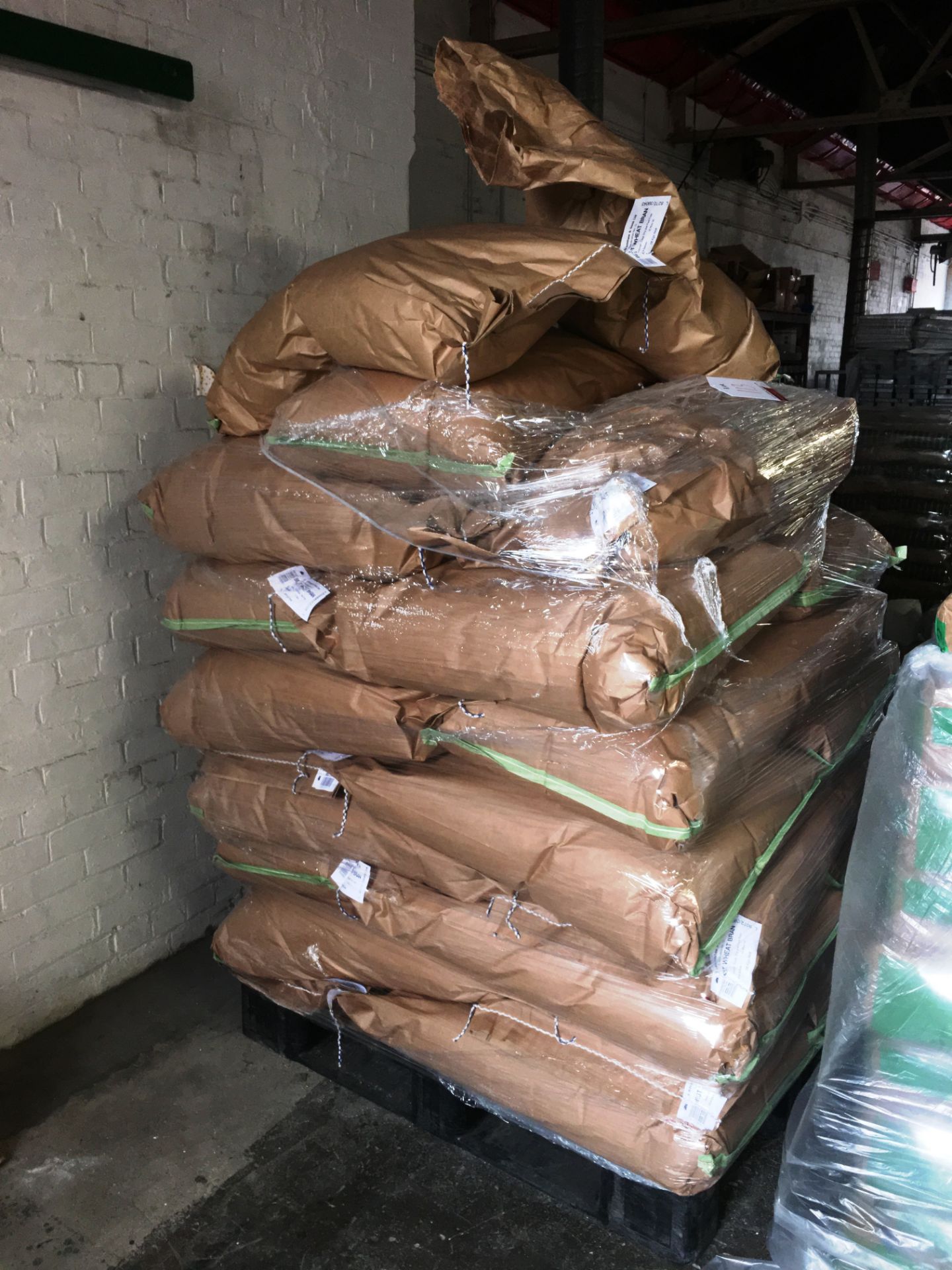 25 x 20kg Bags of Wheat Bran - PAST BEST BEFORE DATE