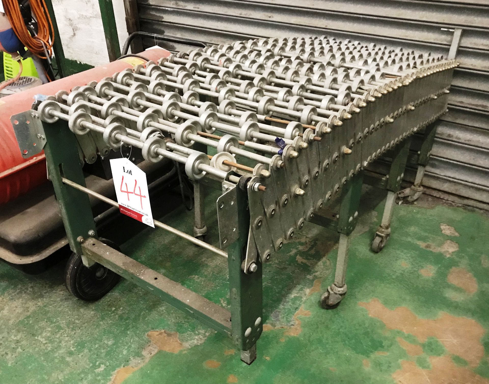 Extendable Roller Conveyor | 600mm Width