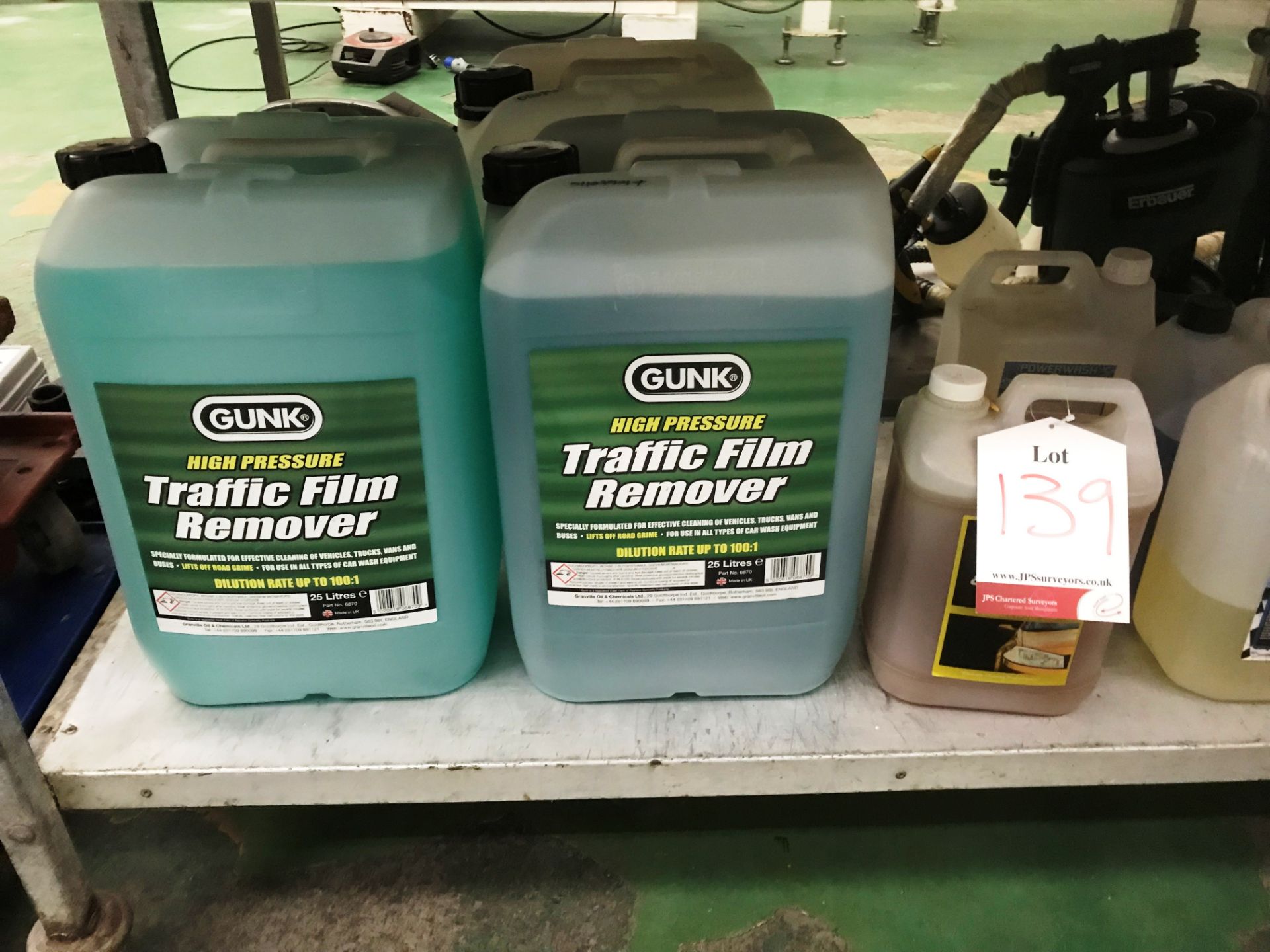 Quantity of Various Vehicle Cleaning/Maintenance Consumables - Bild 2 aus 3