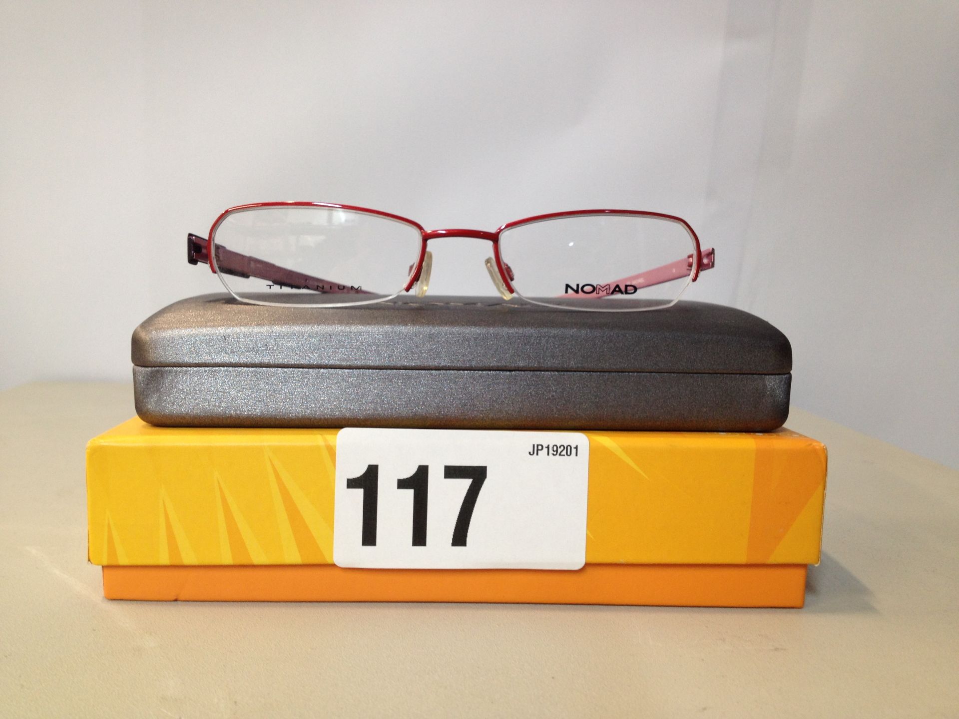 1 x Pair of NOMAD 901M Reading Glasses