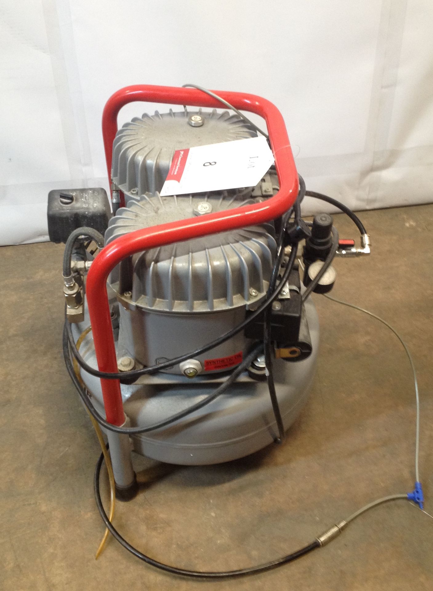 Silent oil Lubricated Compressor - Image 2 of 4