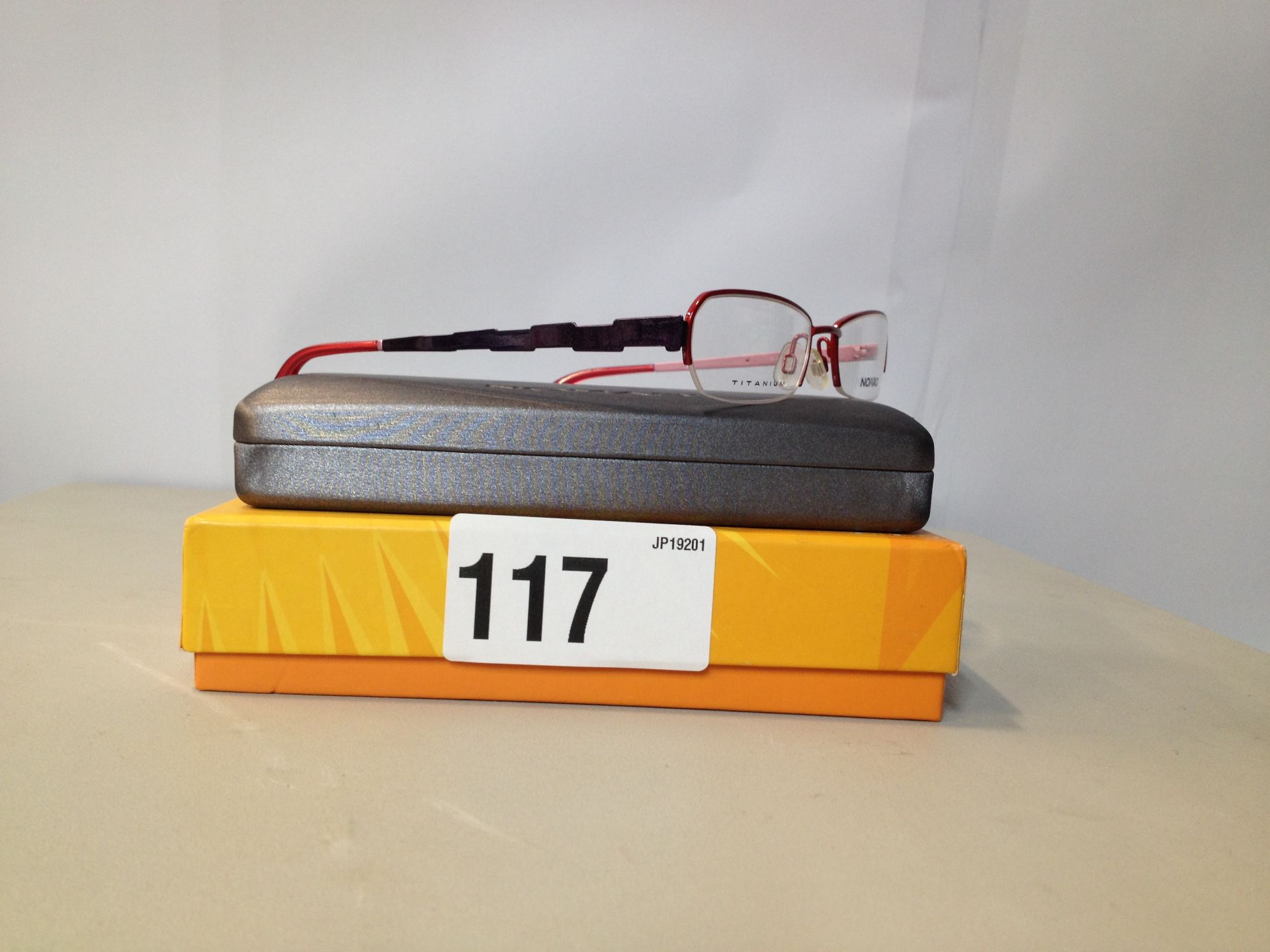 1 x Pair of NOMAD 901M Reading Glasses - Image 2 of 2