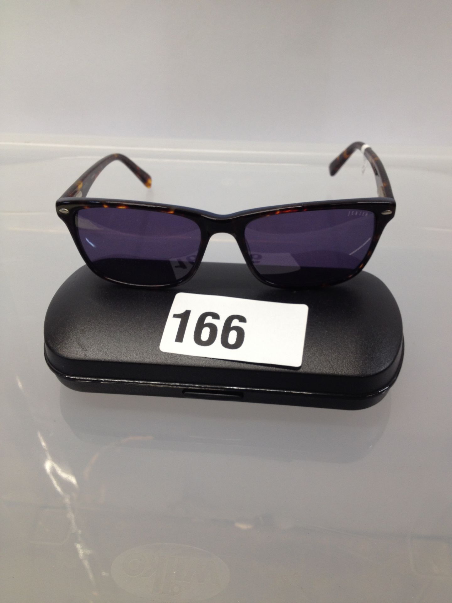 1 x Jensen Sunglasses