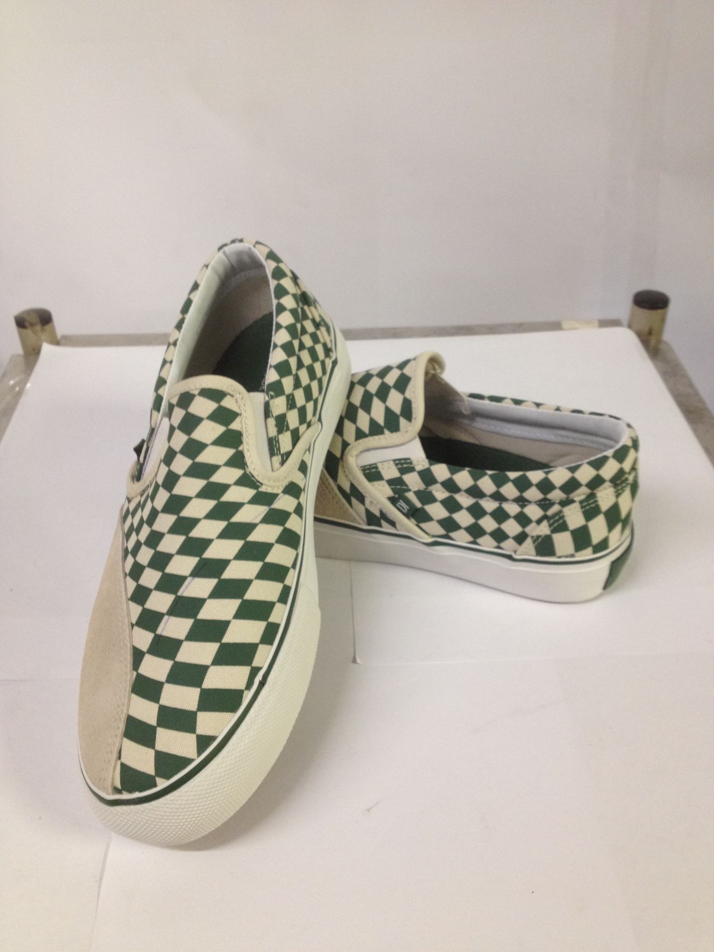 1 x Dodds Skate Shoe | Colour: Green Check Trip | UK Size: 6 | Unisex | RRP £ 55