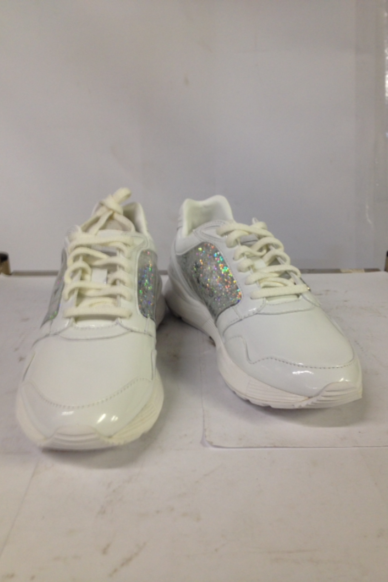 1 x Le Coq Sportif Trainers | Omega x W Snowflakes | Colour: Optical White | UK Size: 6 | RRP £ 124 - Image 2 of 2