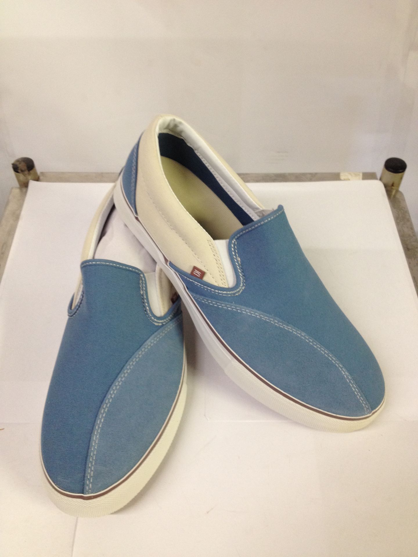 1 x Dodds Skate Shoe | Colour: Blue Shadow | UK Size: 10 | Unisex | RRP £ 55