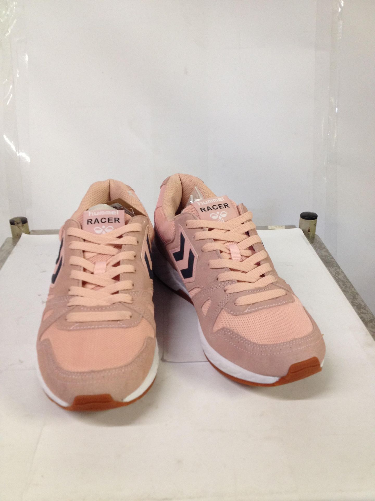 1 x Hummel Trainers | Legend Marathona | Colour: Mellow Rose | UK Size: 10.5 | RRP £ 70 - Image 2 of 2