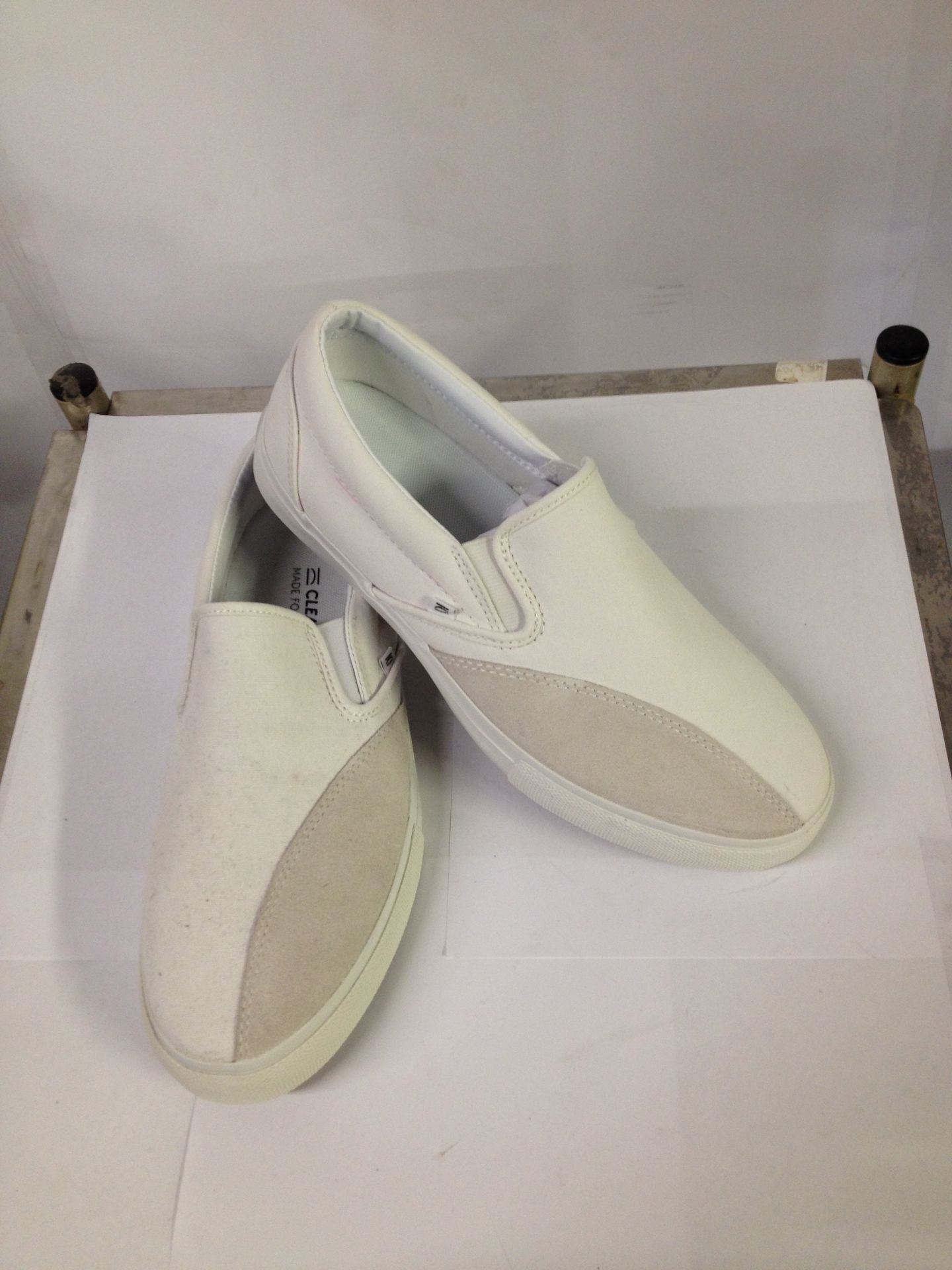 1 x Dodds Skate Shoe | Colour: White | UK Size: 8 | Unisex | RRP £ 55