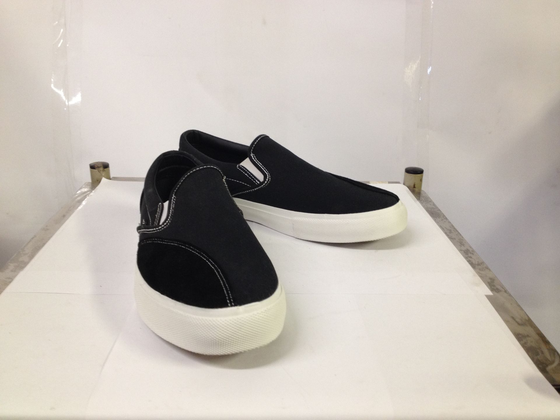 1 x Dodds Skate Shoe | Colour: Black | UK Size: 8 | Unisex | RRP £ 55 - Image 2 of 2
