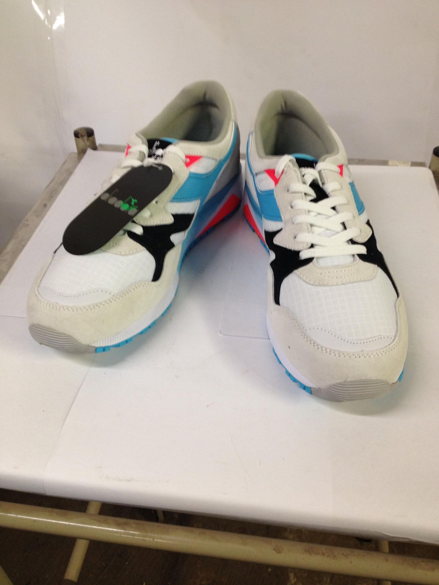 1 x Diadora Trainers | N9002 | Colour: White/Sea | UK Size: 11 | RRP £ 99