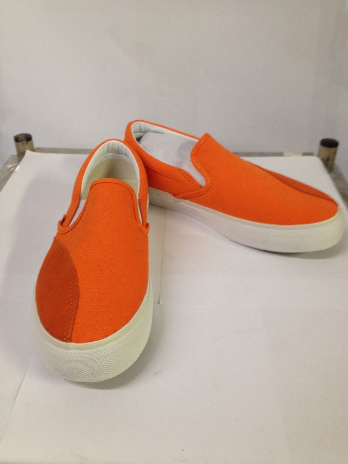 1 x Dodds Skate Shoe | Colour: Rich Orange | UK Size: 6 | Unisex | RRP £ 55 - Image 2 of 2