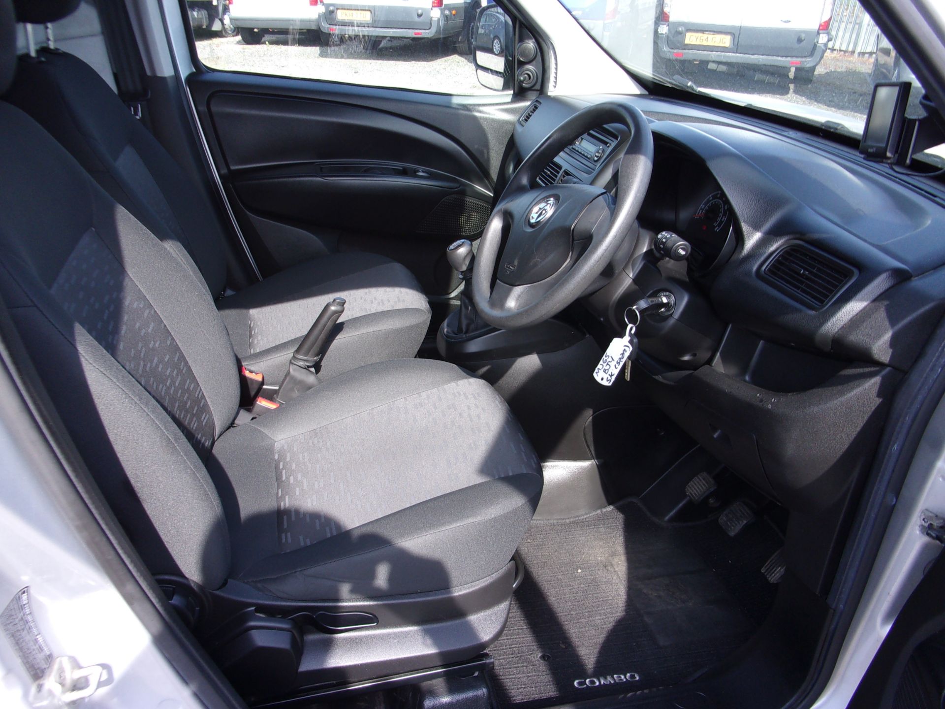 Vauxhall Combo 1.6 CDTI Sportive Diesel Panel Van | Reg: MJ65 BJY | 106,000 Miles - Image 6 of 7