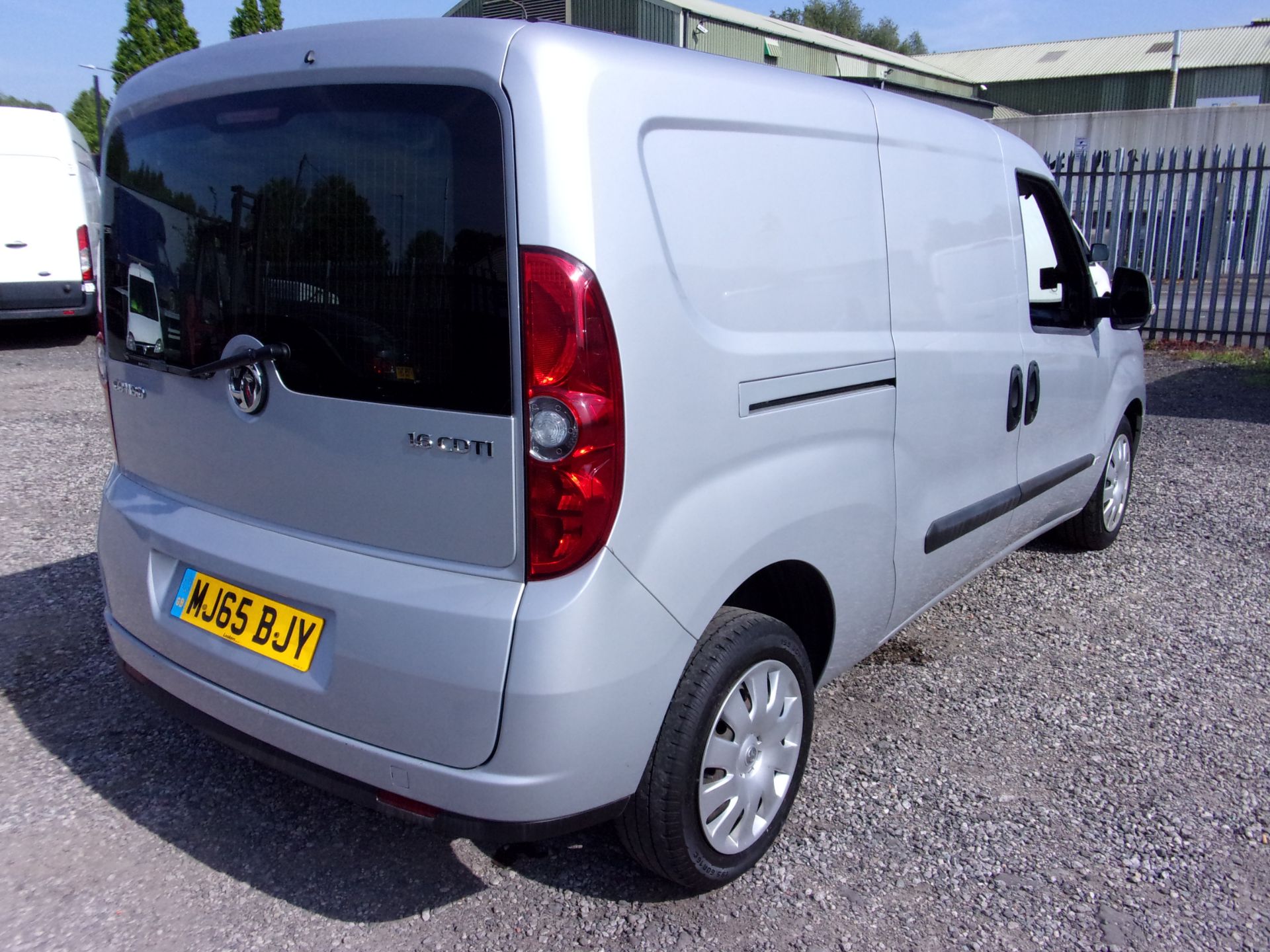 Vauxhall Combo 1.6 CDTI Sportive Diesel Panel Van | Reg: MJ65 BJY | 106,000 Miles - Image 5 of 7