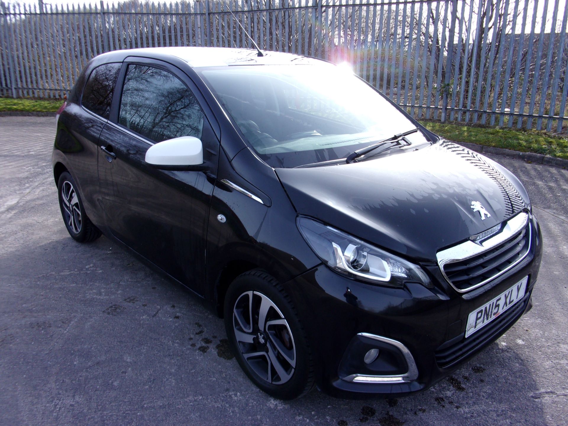 Peugeot 108 1.2 VTi Puretech Allure | Reg: PN15 XLY | 27,000 Miles - Image 5 of 7