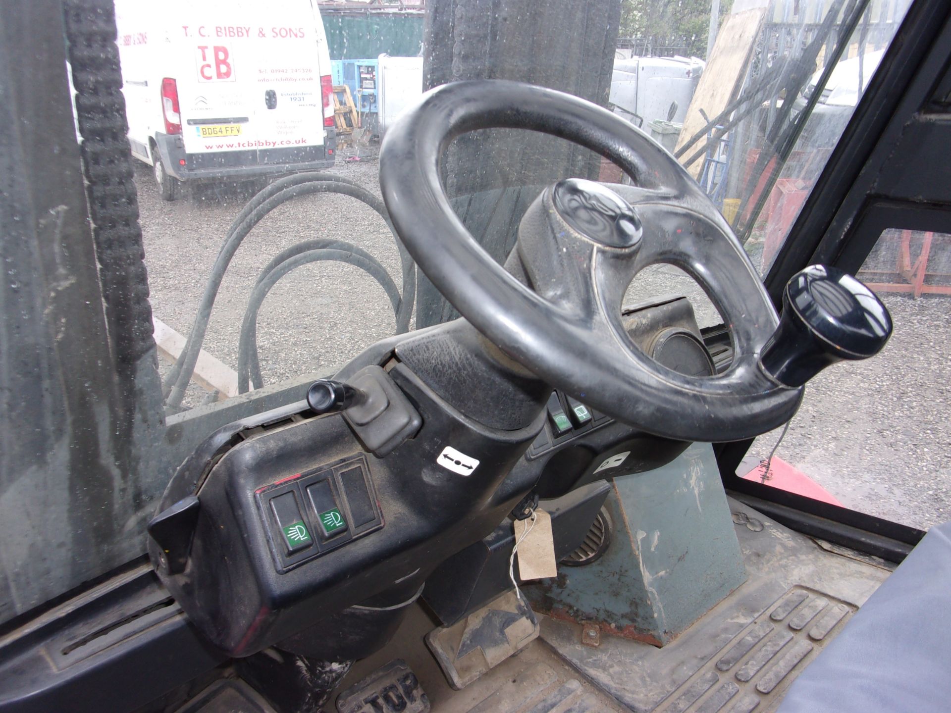 Linde H70 7 Tonne Diesel Forklift w/ 10ft Forks - Image 9 of 10