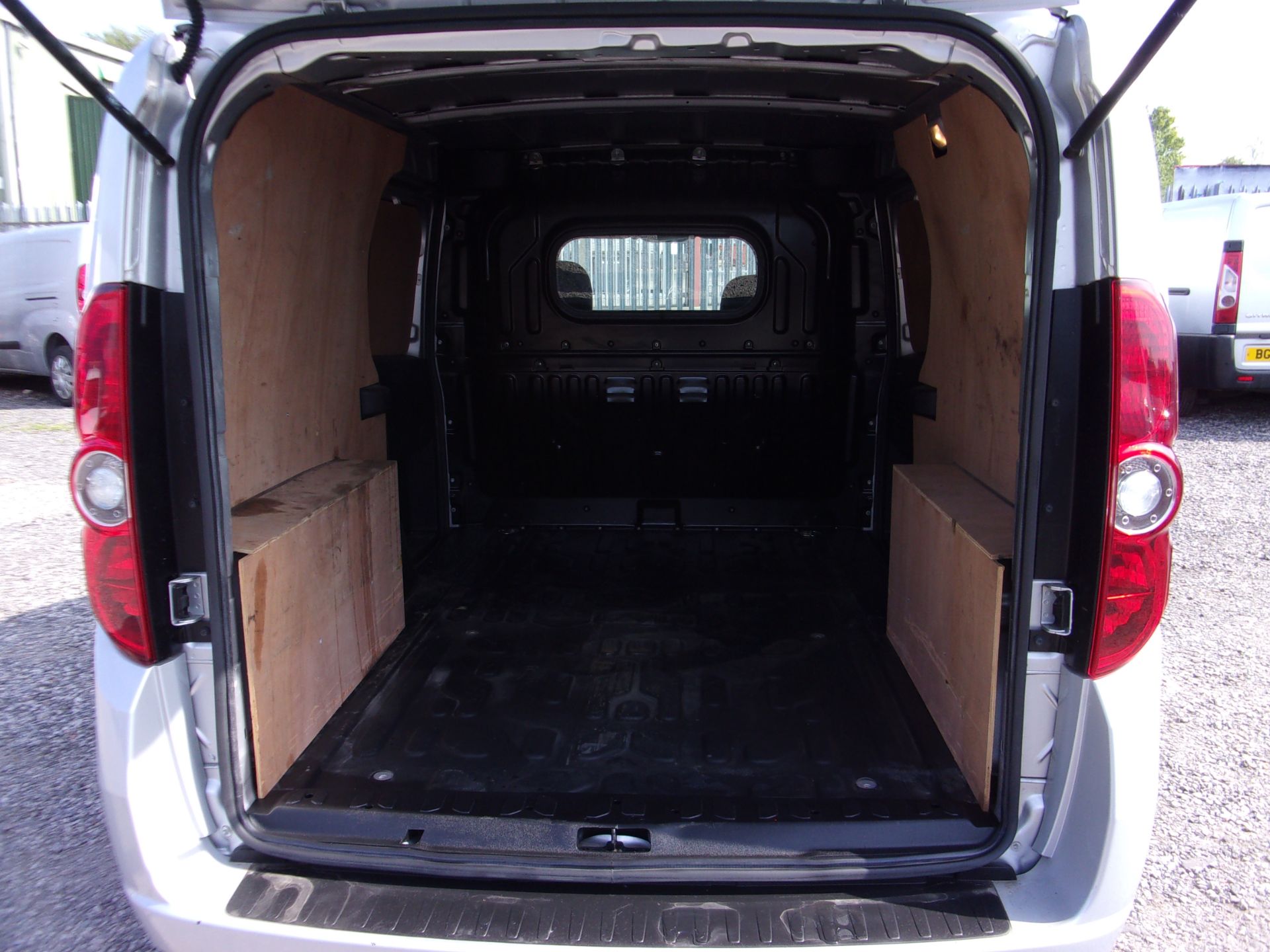 Vauxhall Combo 1.6 CDTI Sportive Diesel Panel Van | Reg: MJ65 BJY | 106,000 Miles - Image 7 of 7