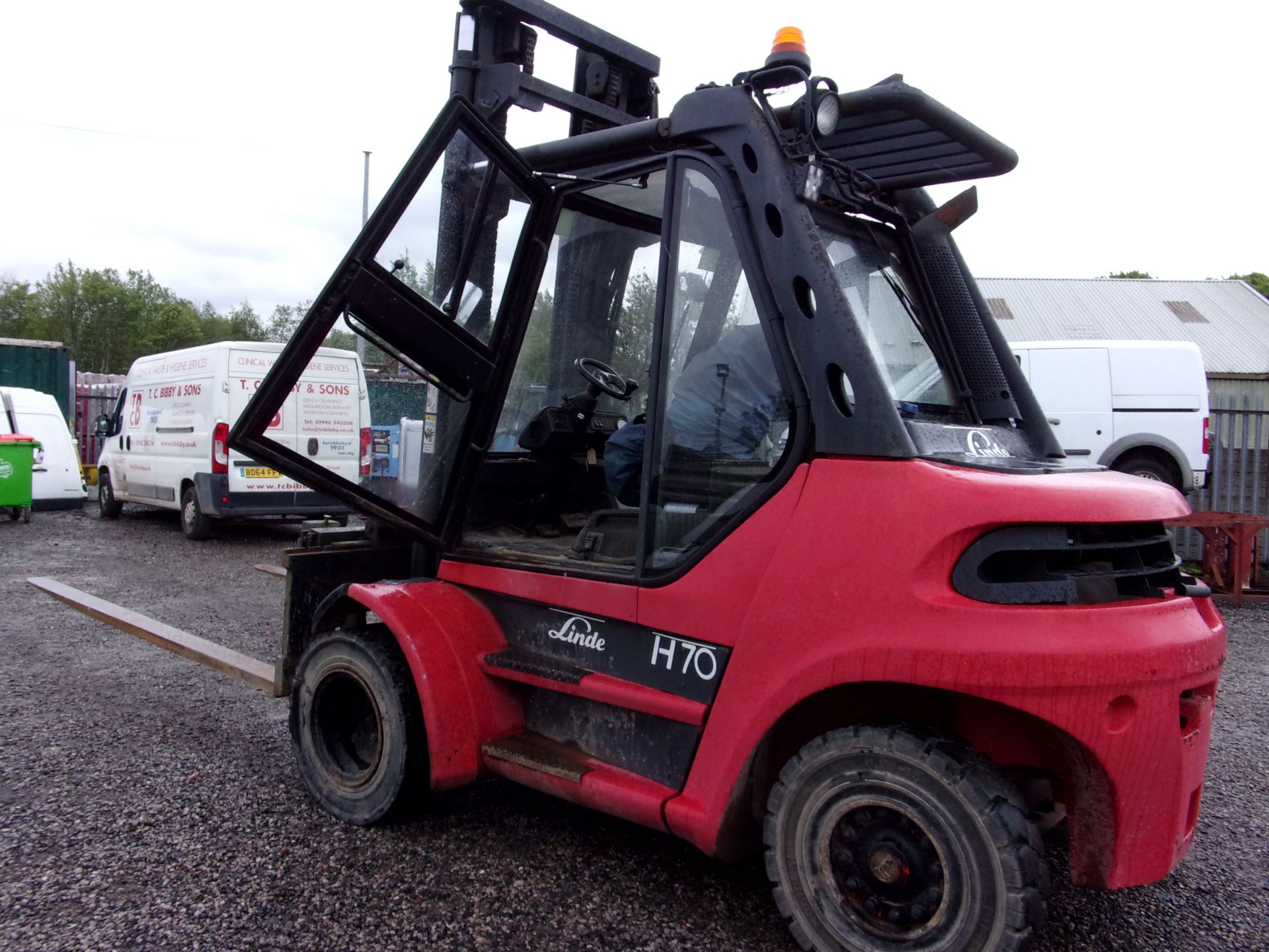 Linde H70 7 Tonne Diesel Forklift w/ 10ft Forks - Image 7 of 10