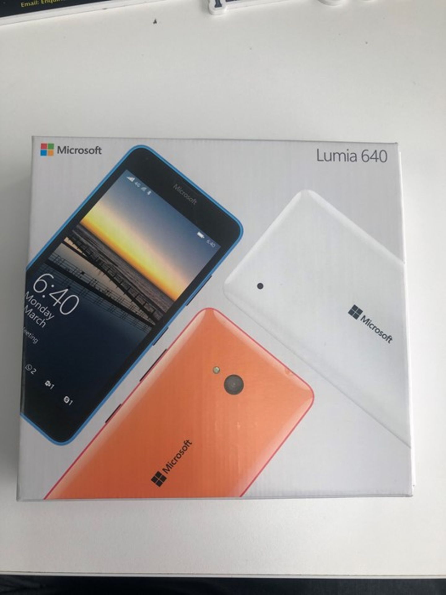 13 x Microsoft Lumina 640 LTE 5 inch smartphones BNIB