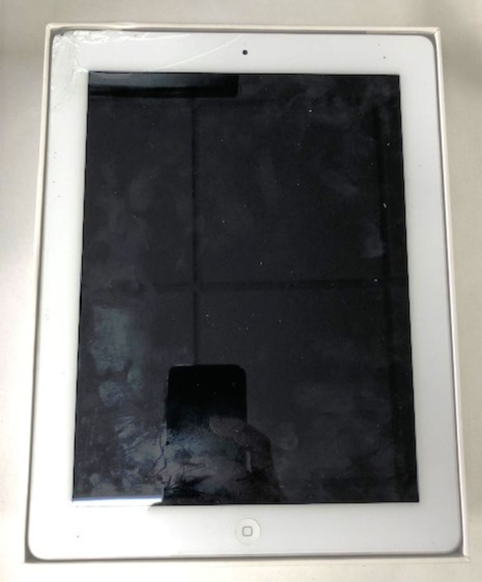 Apple iPad | YOM: 2012 | 4th Gen | IN BOX | NO CHARGER | MINOR DAMAGE - Image 3 of 6