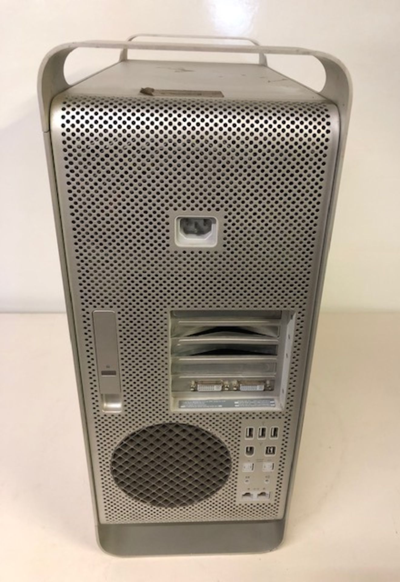 Apple A1186 Mac Pro Quad Core Desktop Computer - Image 4 of 6