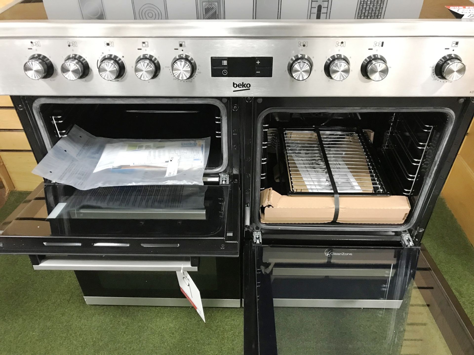 Ex Display Beko KDVC100X 100cm Electric Range Cooker with Ceramic Hob - Stainless Steel - RRP£599 - Image 4 of 8