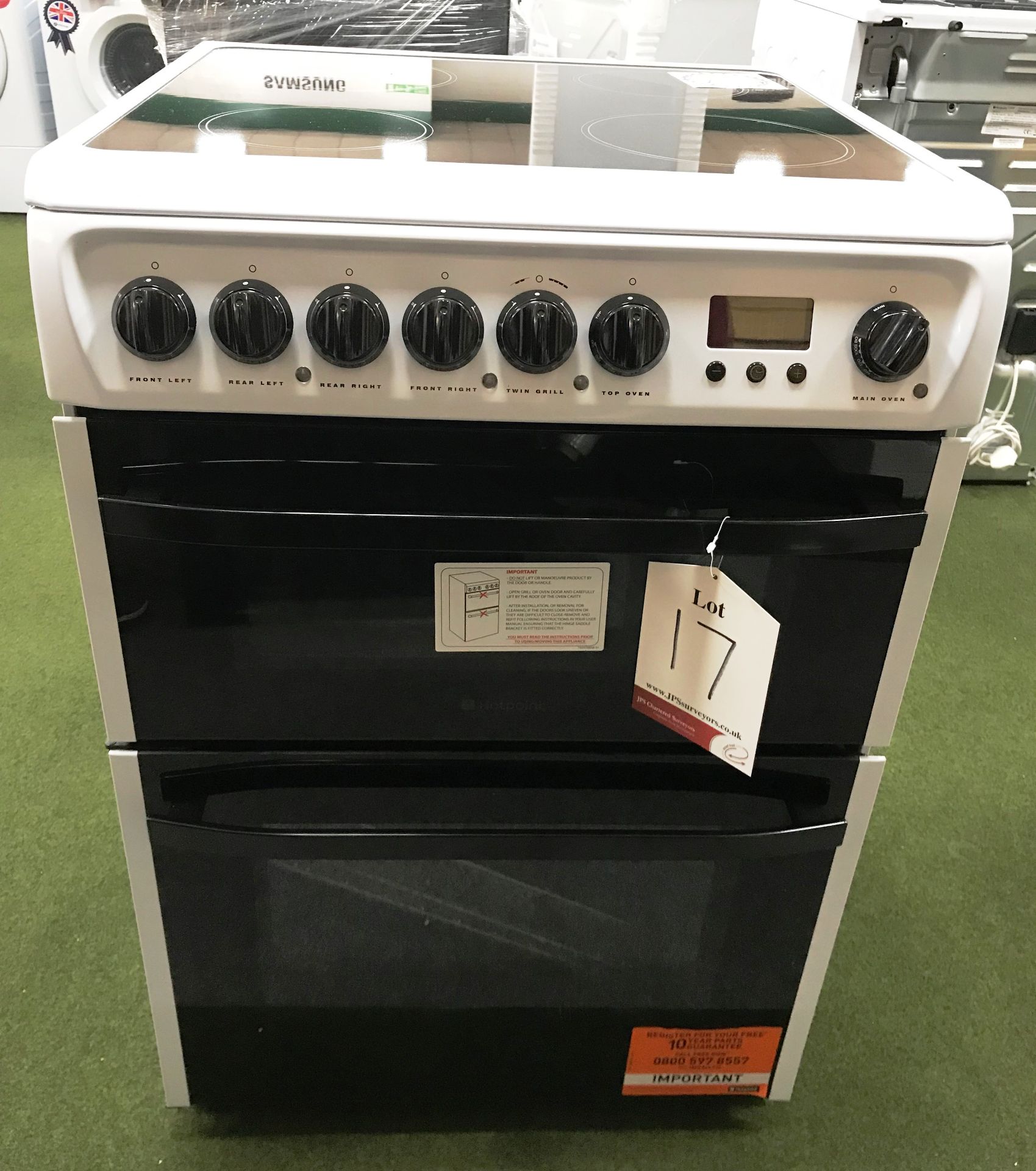 Ex Display Hotpoint DCN60P 60 cm Electric Ceramic Cooker - White - RRP£399.99