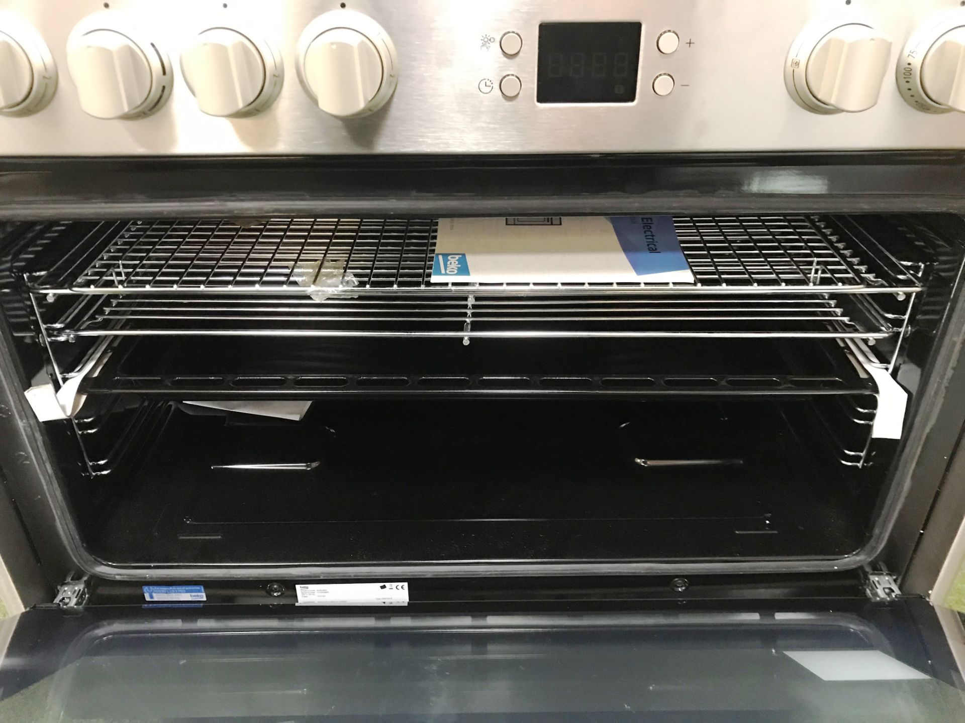 New Teknix TKCF90PCR 90cm Double Oven Ceramic Hob Range Cooker - RRP£599.99 - Image 3 of 3