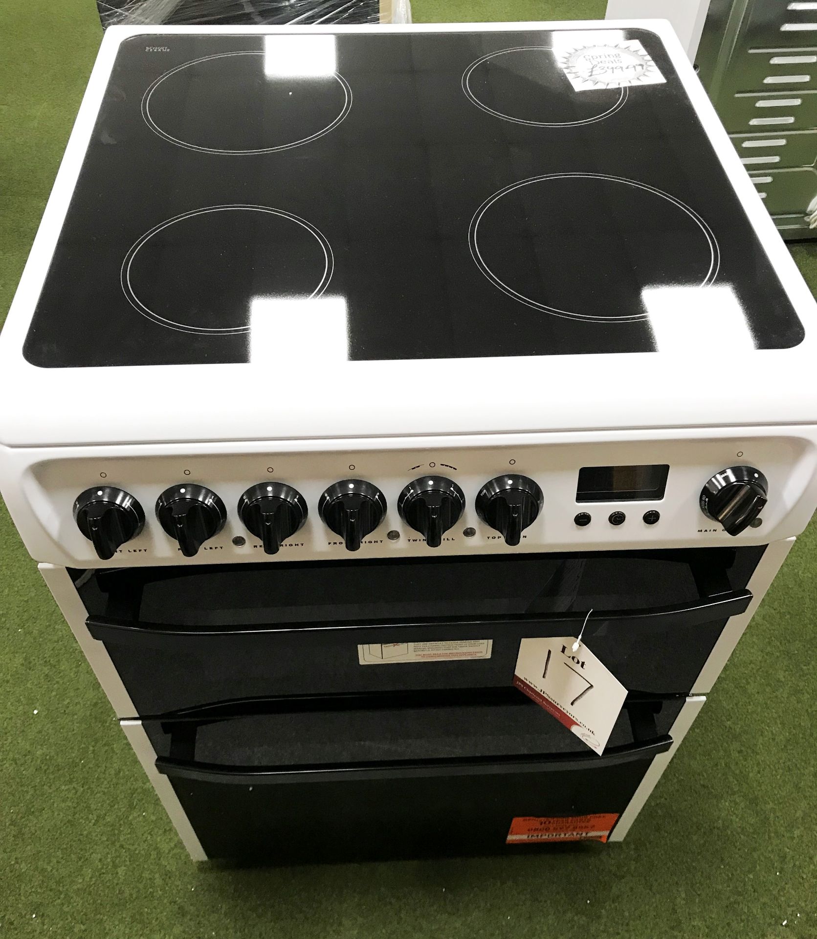 Ex Display Hotpoint DCN60P 60 cm Electric Ceramic Cooker - White - RRP£399.99 - Image 2 of 6