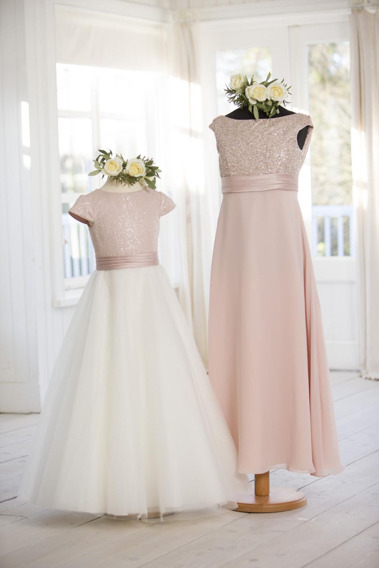 160+ Bridesmaid and Prom Dresses. Total RRP£36,000+ - Image 4 of 5