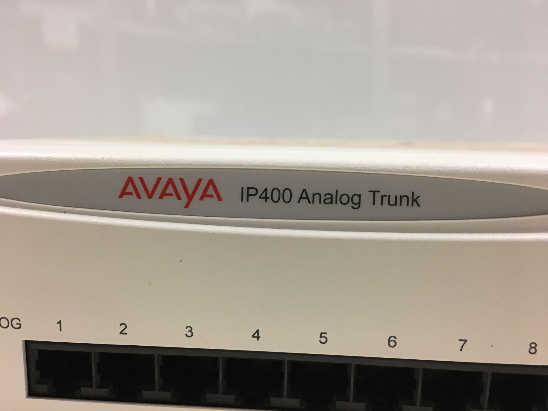 1 x Avaya 16 Port Server Switch - Image 2 of 3