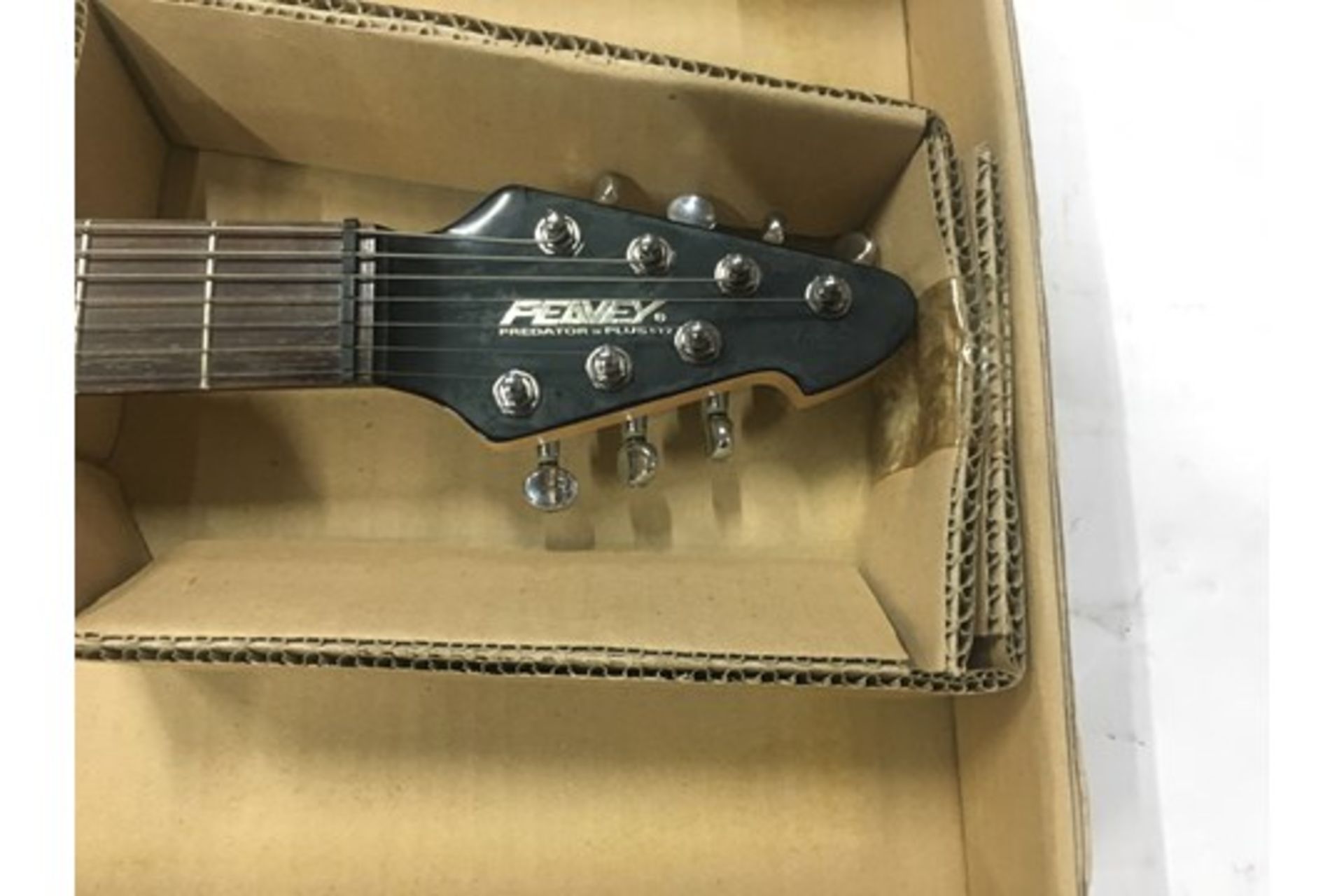 Peavey Predator Plus ST7 Electric Guitar - Image 3 of 3