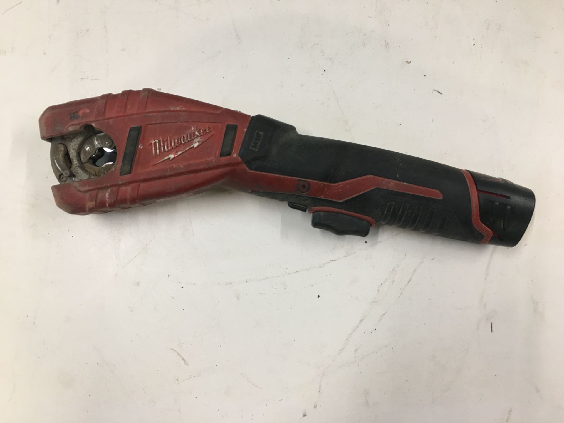 C12PC-0 M12 PIPE CUTTER (See Photos)