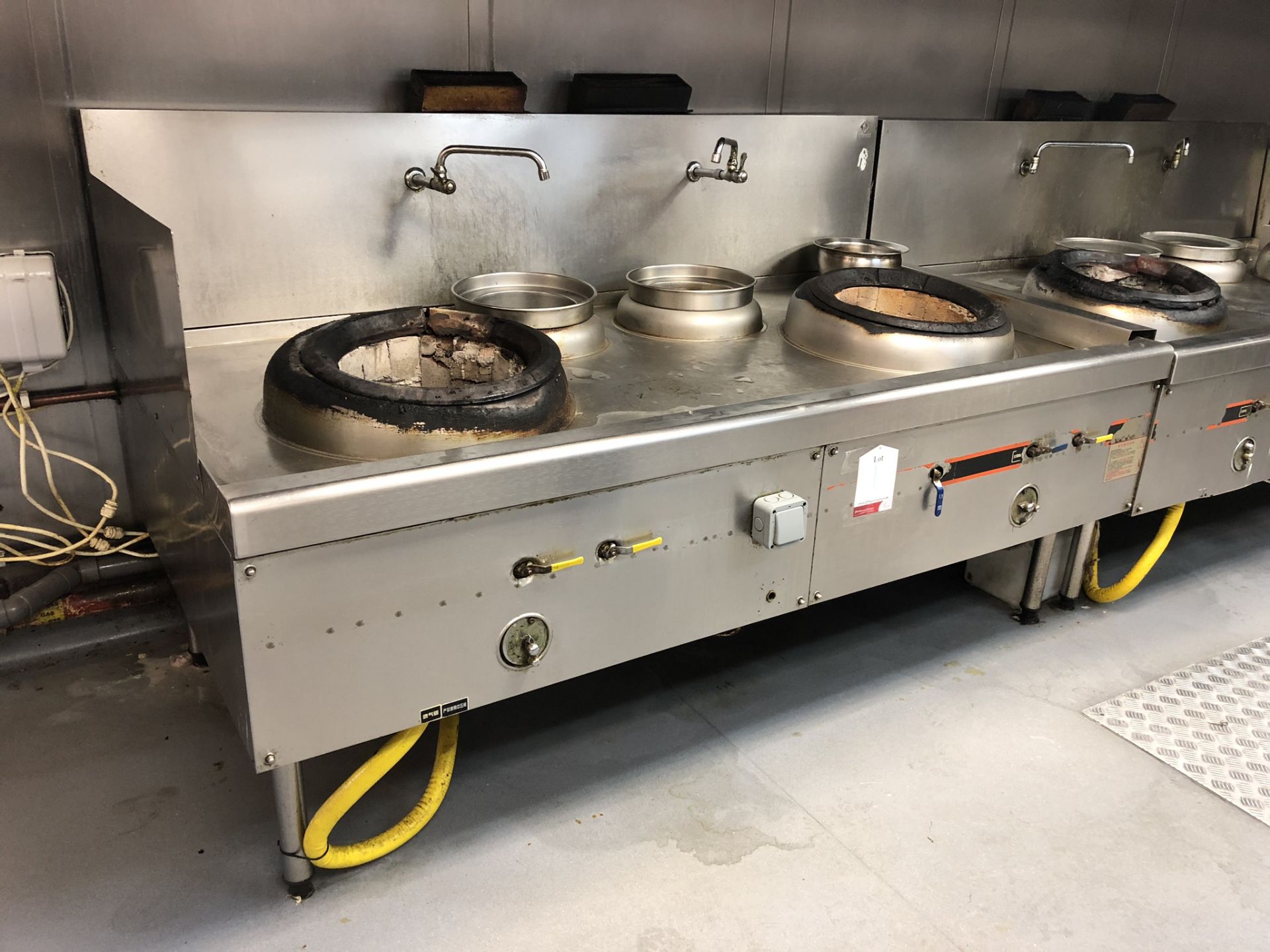 NewWorld Stainless Steel 4 Wok Gas Oven