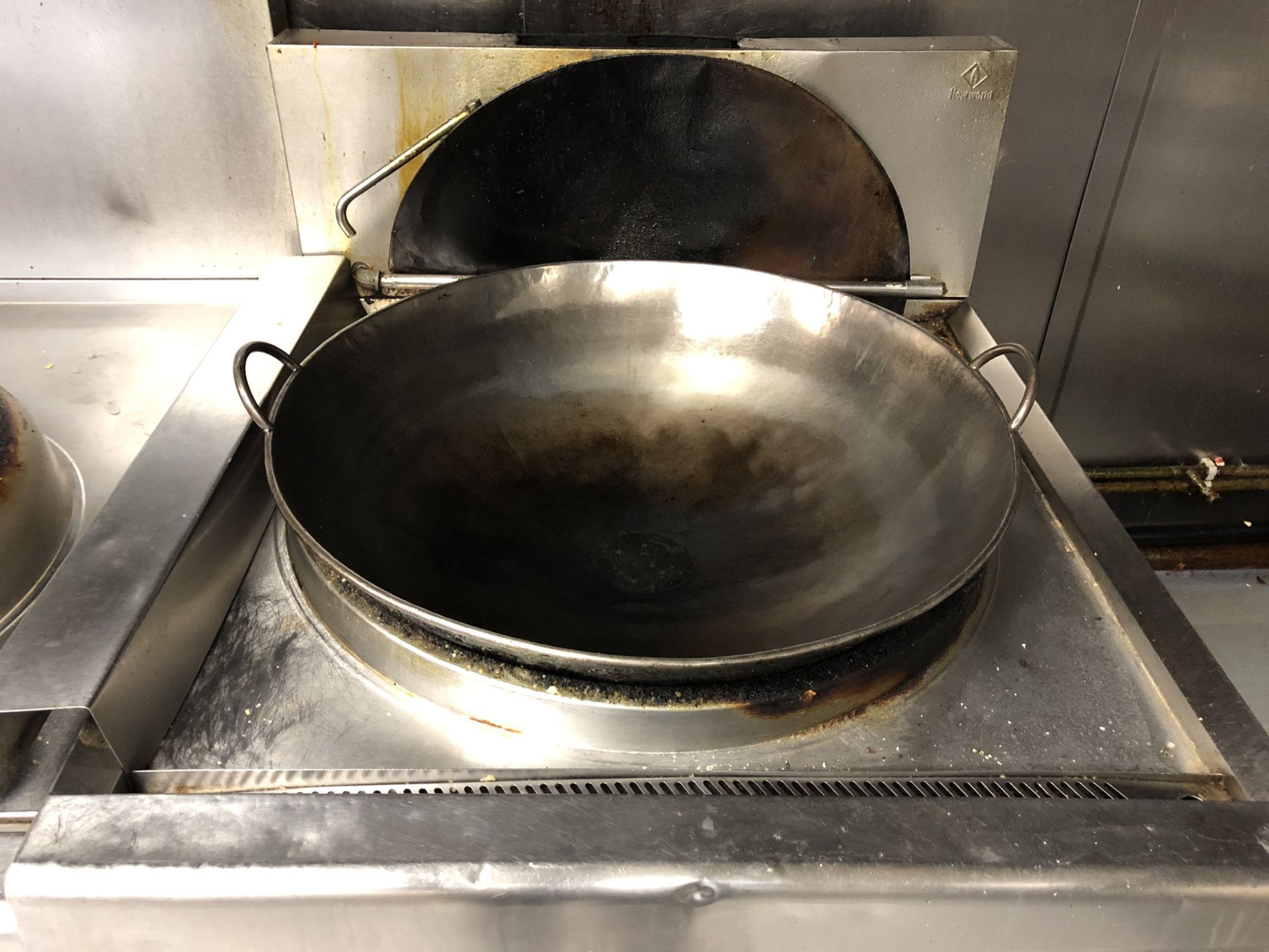 NewWorld Stainless Steel Single Wok Gas Oven - Image 3 of 4