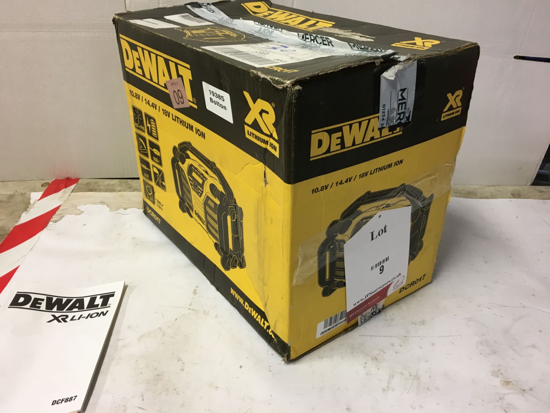 1 x Dewalt DCR017-QW DCR017 Site Radio with Charger Function XR-Li-Ion Battery or Mains Operated, 23 - Image 5 of 7