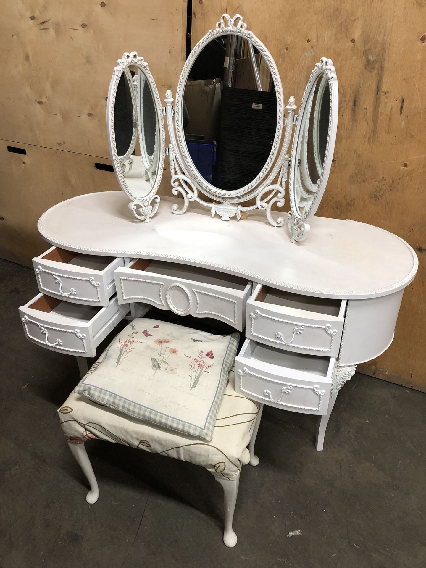 Wooden Dressing Table w/ Stool, Mirror & 5 Drawers - Image 2 of 2