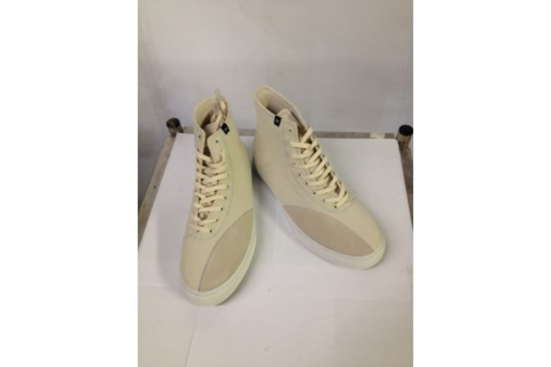 1 x Dodds High Top Sneakers | Colour: Winter White | UK Size: 7 | Unisex | RRP £ 55 - Image 2 of 2