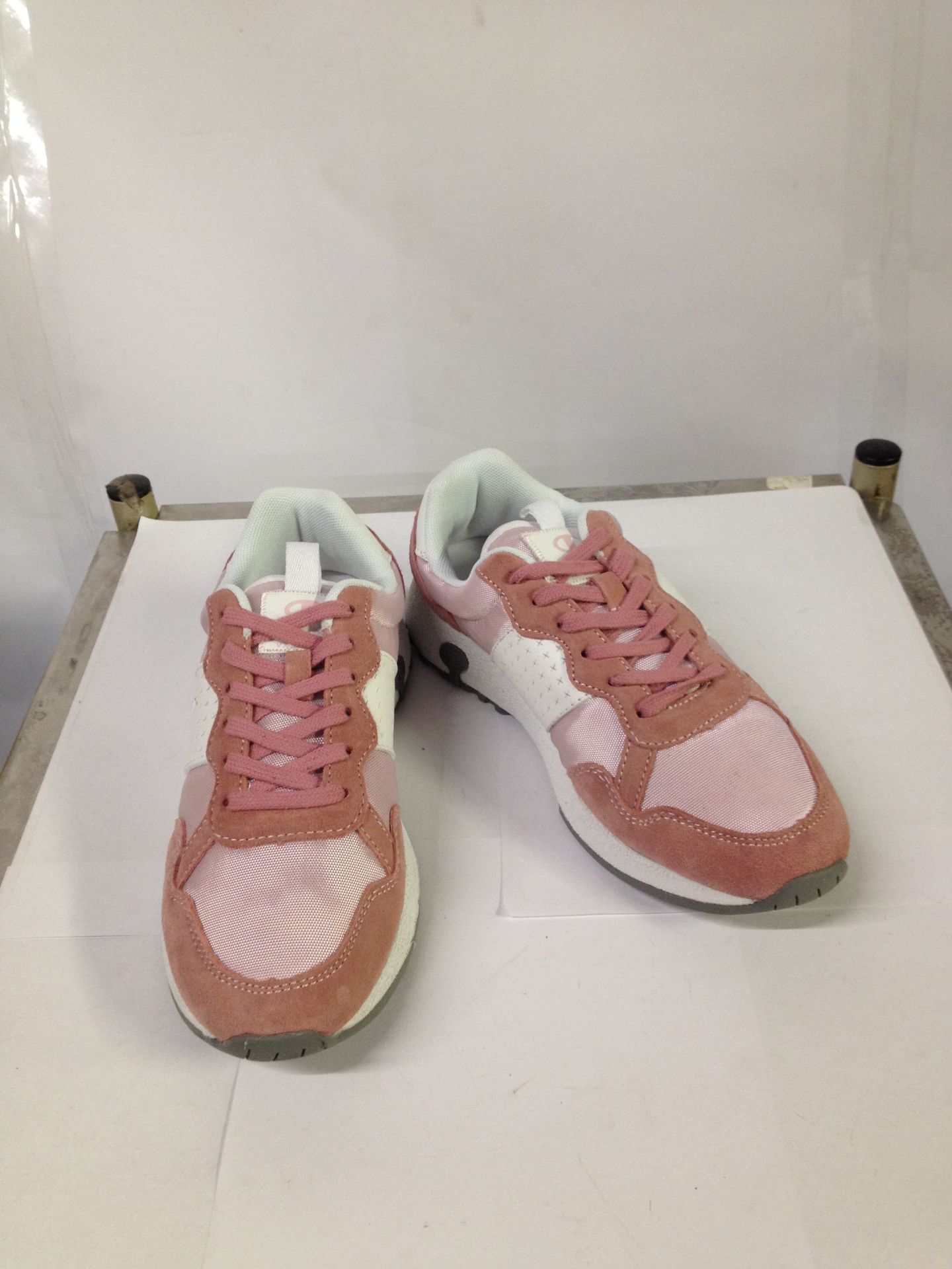 1 x Champion Trainers | VX Trainer | Colour: Pink/Mint | UK Size: 6 | RRP £ 80 - Image 2 of 2