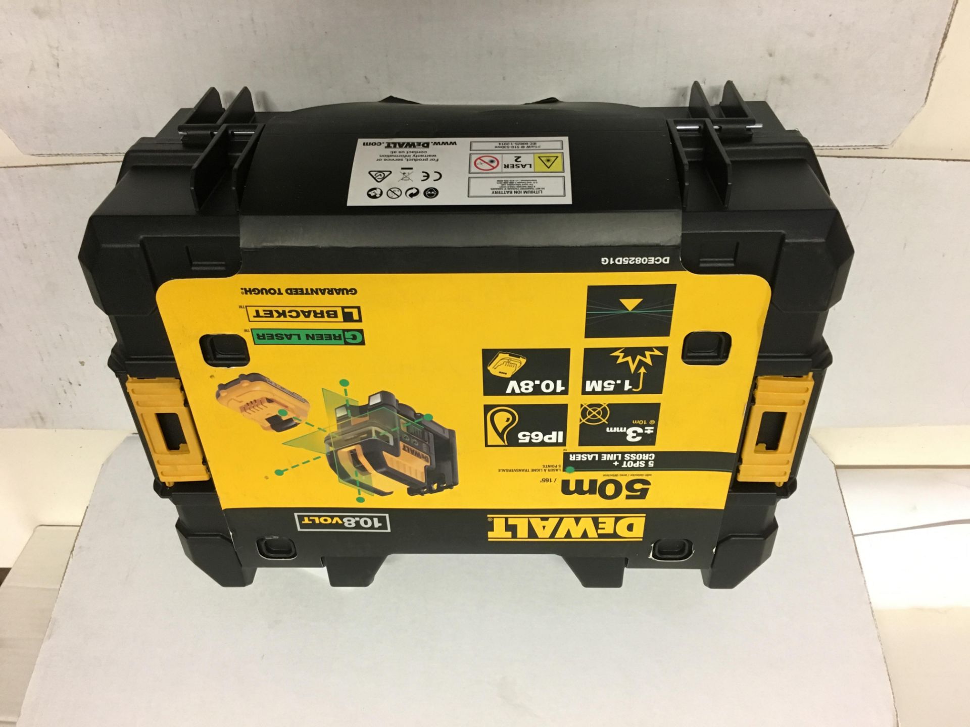 1 x Dewalt DCE0825D1G 10.8V 5 Spot Cross Line Green Laser (1 x 2.0Ah Battery), Yellow/Black | EAN: 5 - Image 2 of 3