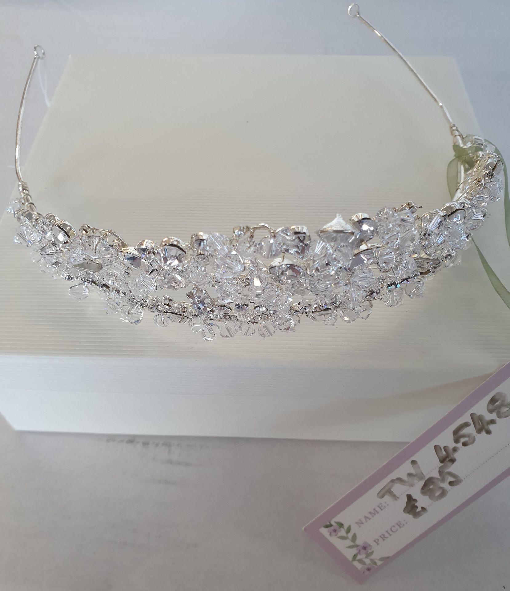 40+ Bridal Accessories. Total Estimated RRP£1,500+ - Image 5 of 9