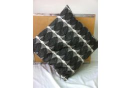 17 x cushions. See description for sizes/colours/designs