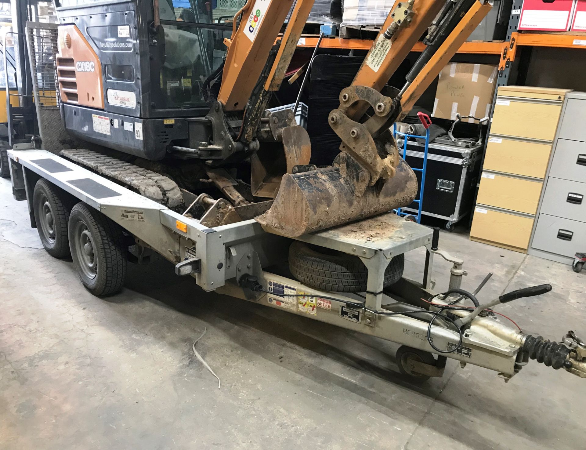 Case CX18C Mini Excavator | 2017 | Hours: 679 | w/ Indespension Trailer & 4 Buckets - Image 10 of 11