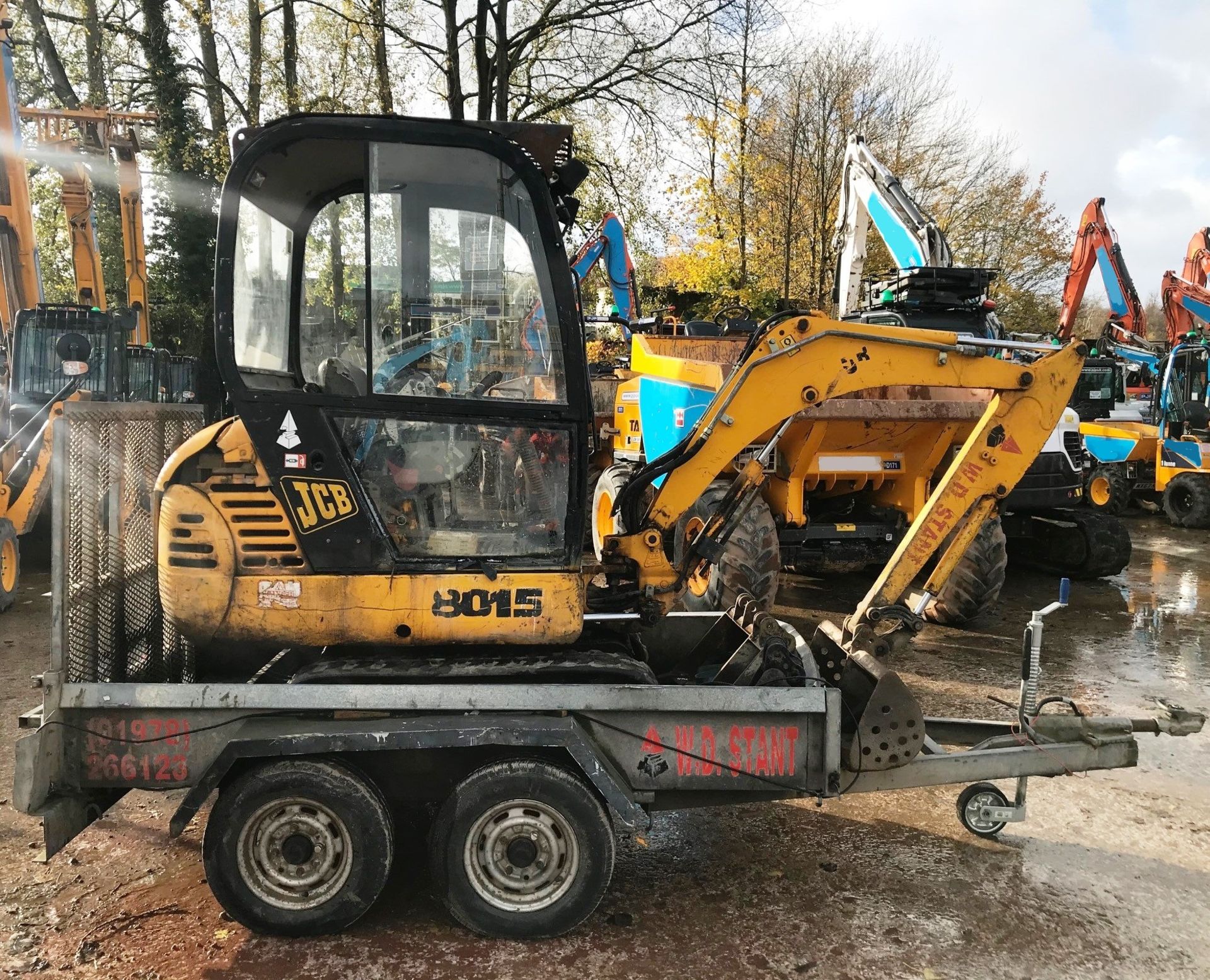 JCB 8015 1.5T Mini Digger w/ Trailer & 3 x Buckets - Image 3 of 8