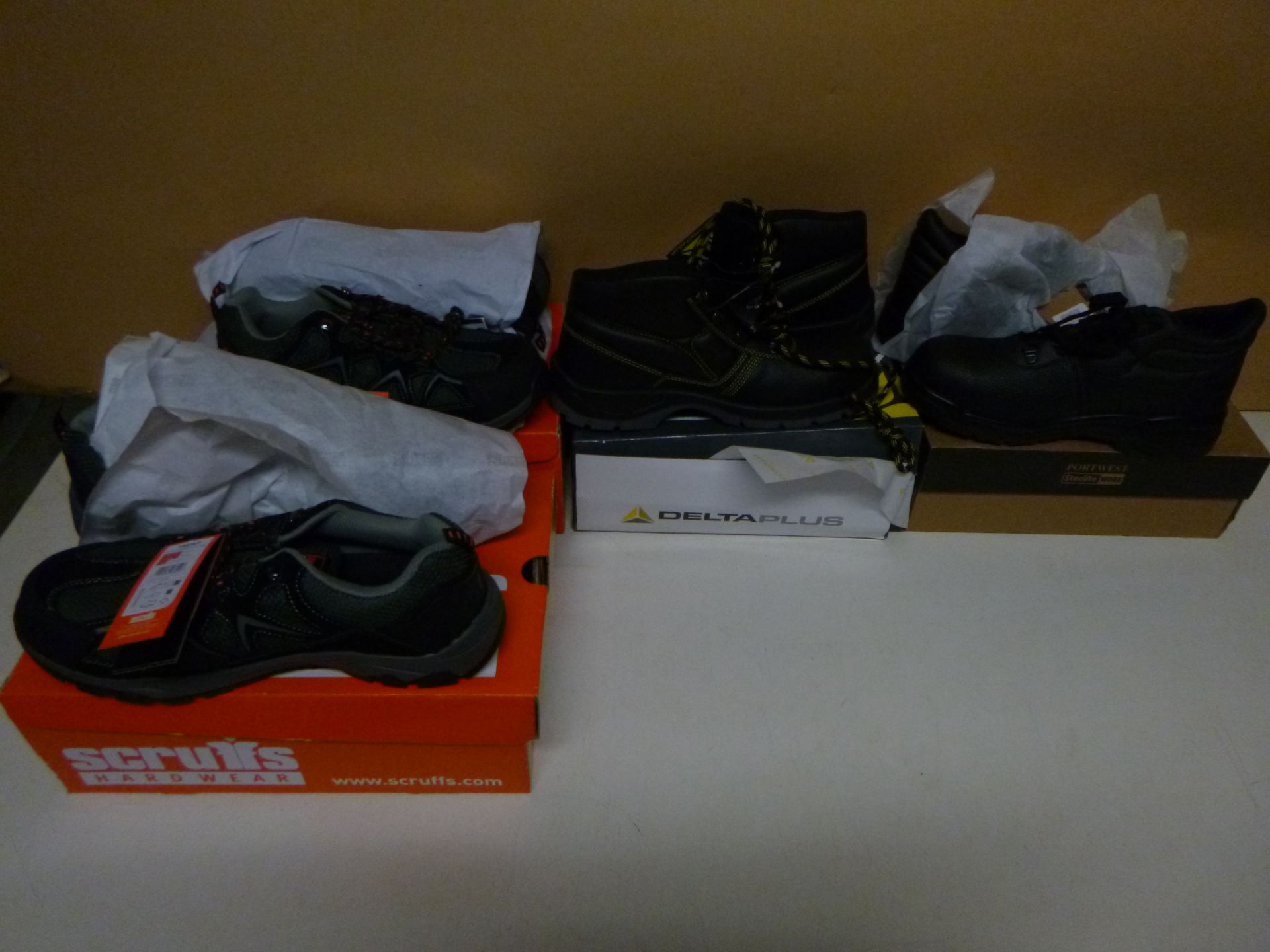 4 x Various work shoes/boots, as listed | RRP £ 119.27 - Image 2 of 2