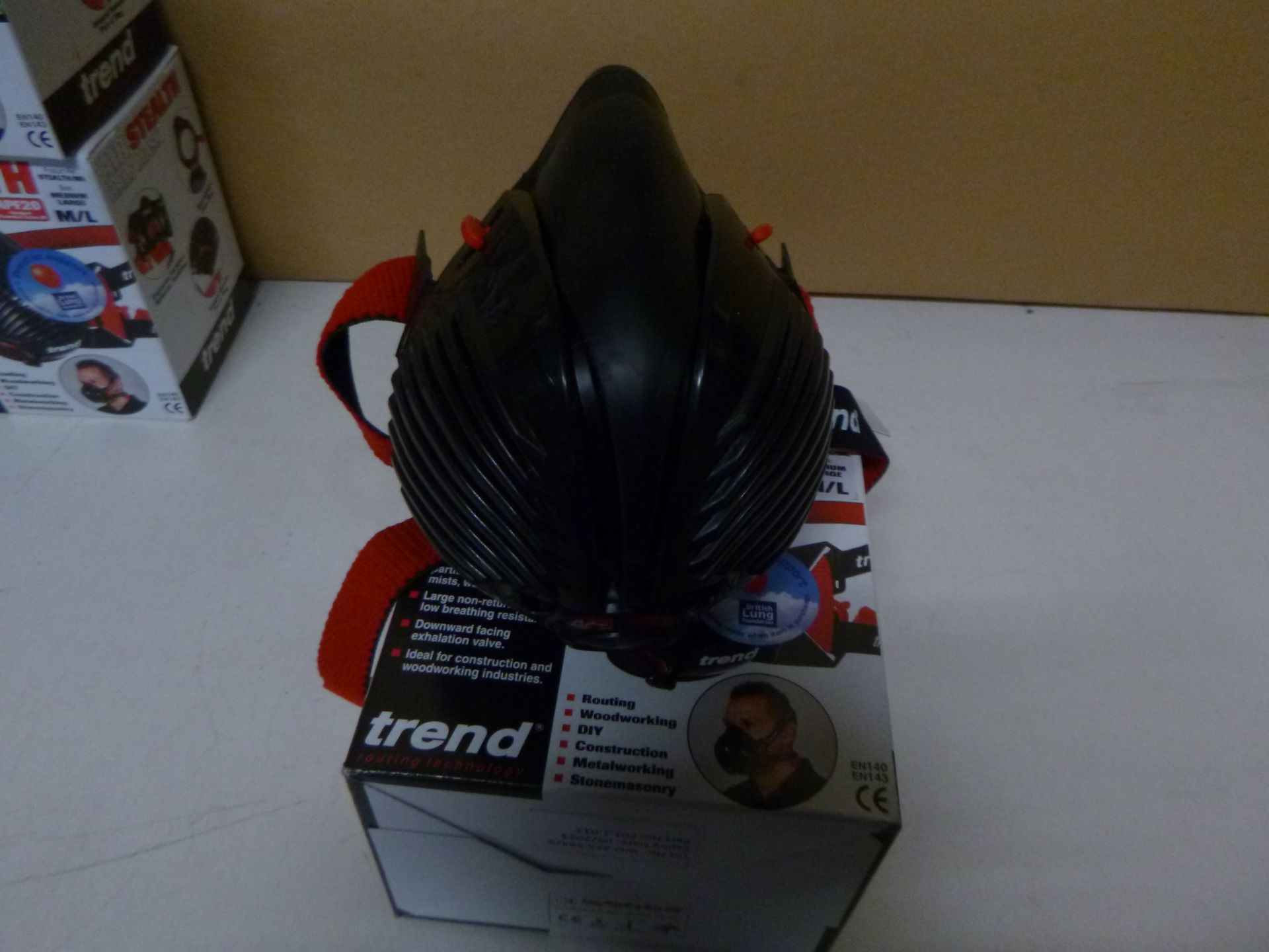 6 x Trend SM AIR Stealth Half MASK Medium/Large | EAN: 5027654058657 | RRP £135.66 - Image 2 of 2